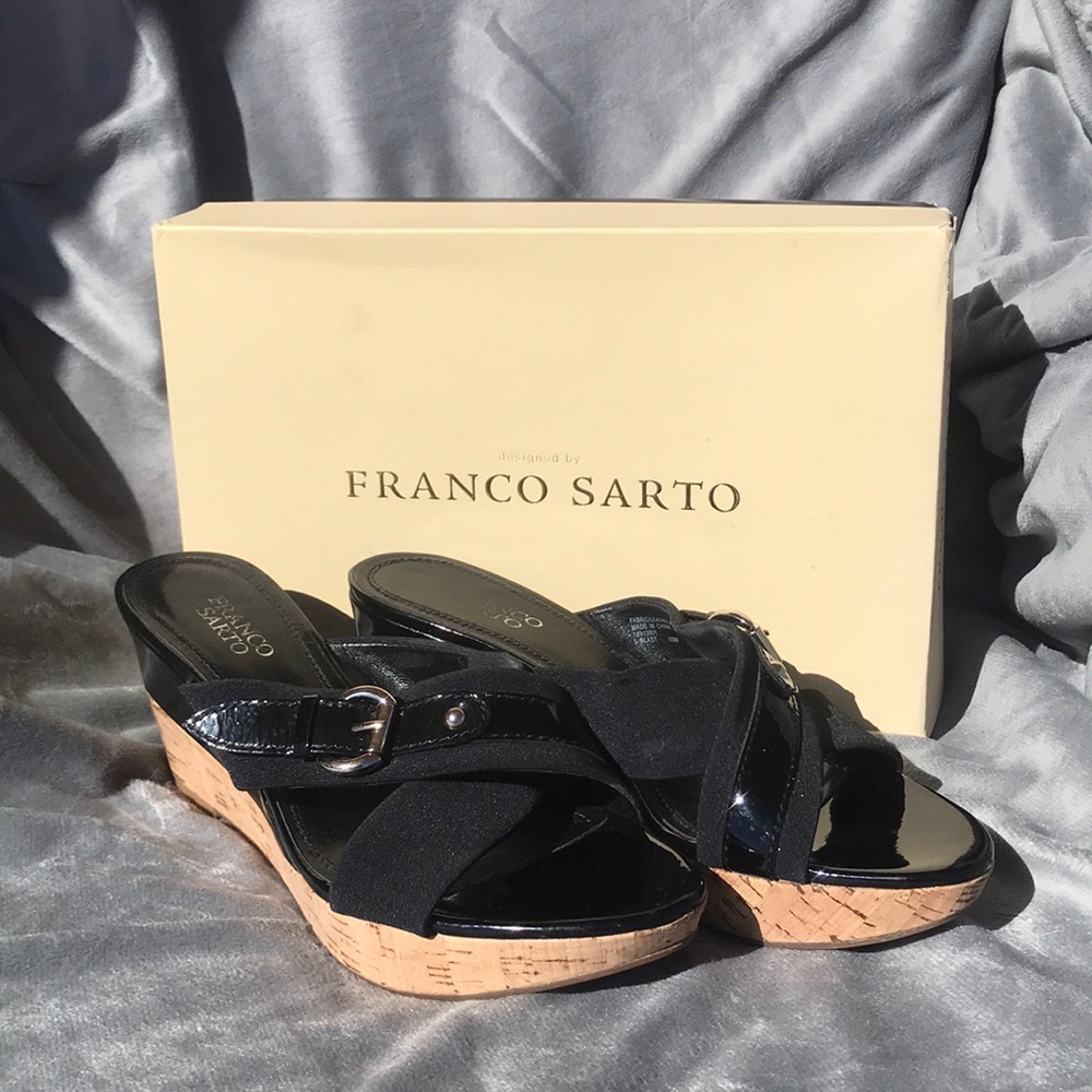 Franco Sarto black elastic & patent wedge 10M